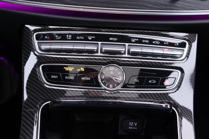Mercedes-Benz Třídy E 2,0 220d 143kW AMG Burmester