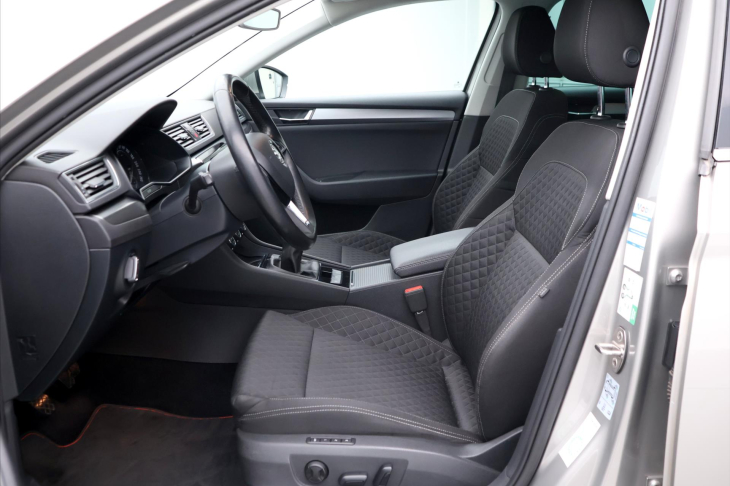 Škoda Superb 2.0 TDI 110kW Style Bi-Xenon