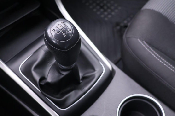 Hyundai i30 1,4 CVVT 73KW ENTRY CZ Serv.k.