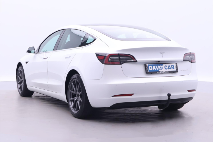 Tesla Model 3 Long Range AWD tažné DPH