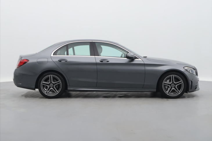 Mercedes-Benz Třídy C 2,0 C300 190kW CZ AMG paket