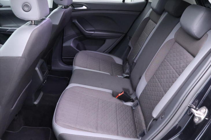 Volkswagen T-Cross 1,5 TSI DSG Style DPH Virtual