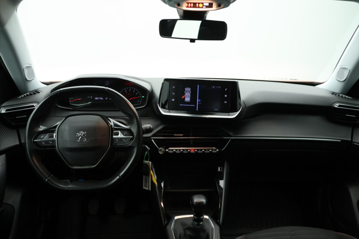 Peugeot 2008 1,2 PT 74kW CZ 1.Maj DPH