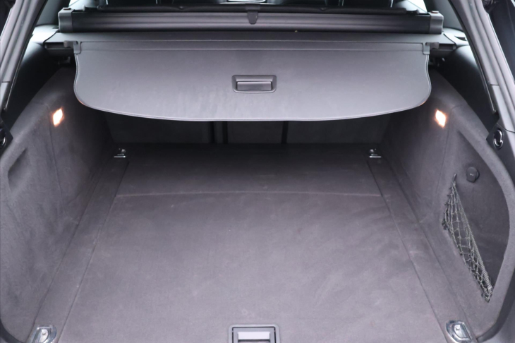 Audi A4 2,0 TDI 125kW S-Line Aut.klima