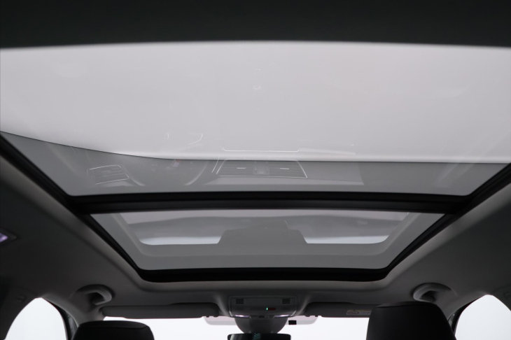 Škoda Superb 2,0 TDi 140kW 4x4 L&K DSG CZ