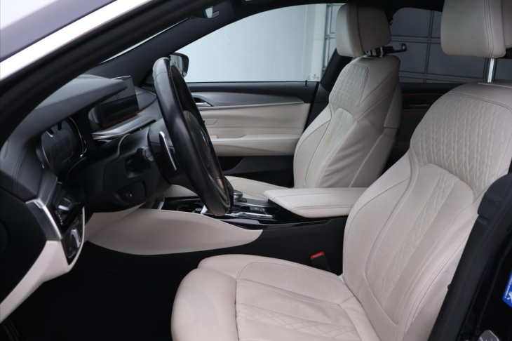 BMW Řada 6 3,0 250kW 640i xDrive GT CZ DPH