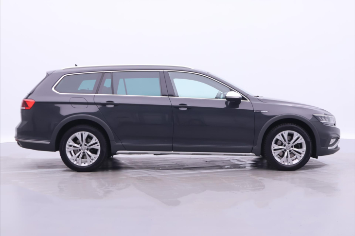 Volkswagen Passat 2,0 TDI 140kW DSG 4M Alltrack