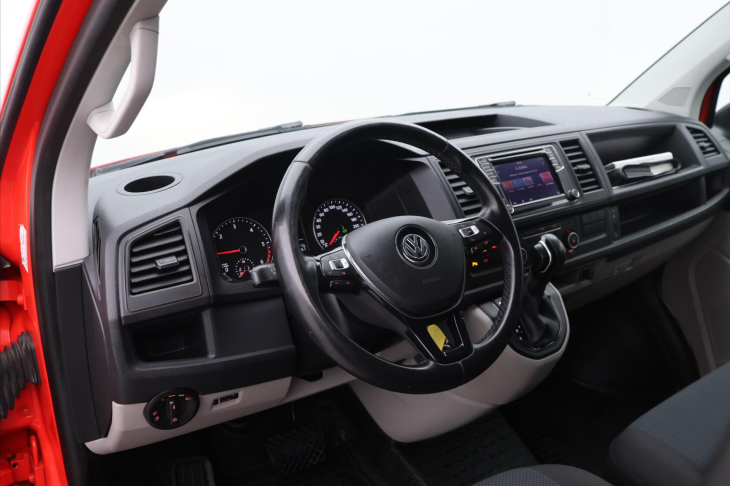 Volkswagen Transporter 2,0 TDI DSG Long Dílna CZ DPH