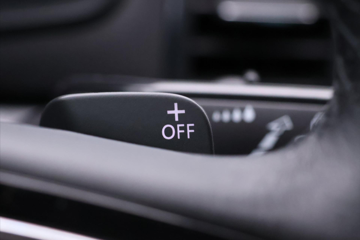 Škoda Karoq 2,0 TDI 110kW 4x4 DSG Webasto