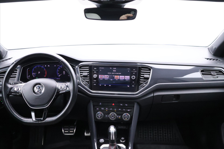 Volkswagen T-Roc 2,0 TSI 140kW DSG 4M Virtual