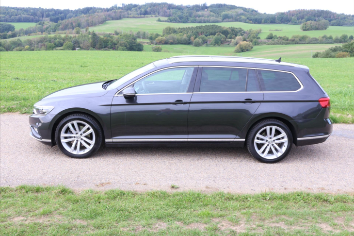 Volkswagen Passat 2,0 TDI DSG Elegance Navi
