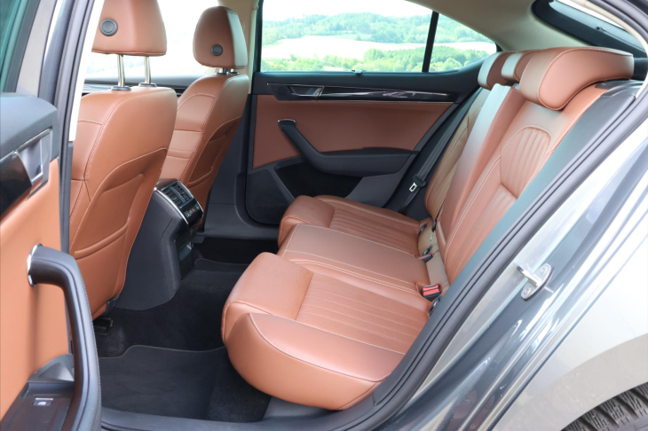 Škoda Superb 2,0 TDI 110kW L&K DSG DPH CZ