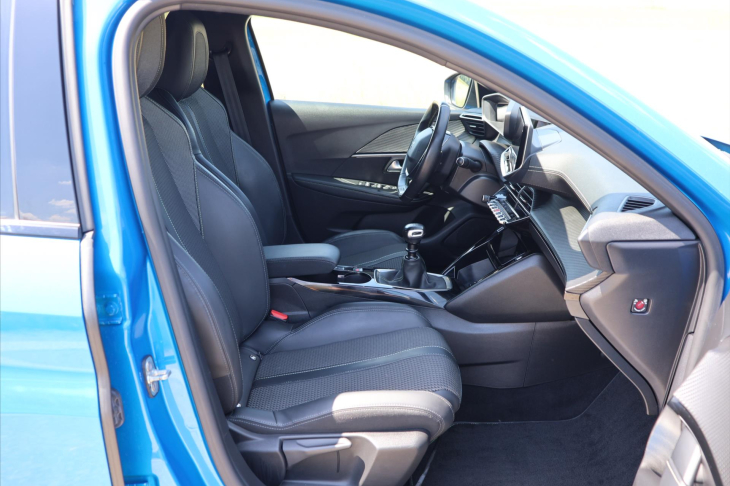 Peugeot 208 1,2 PT 74kW GT-Line LED