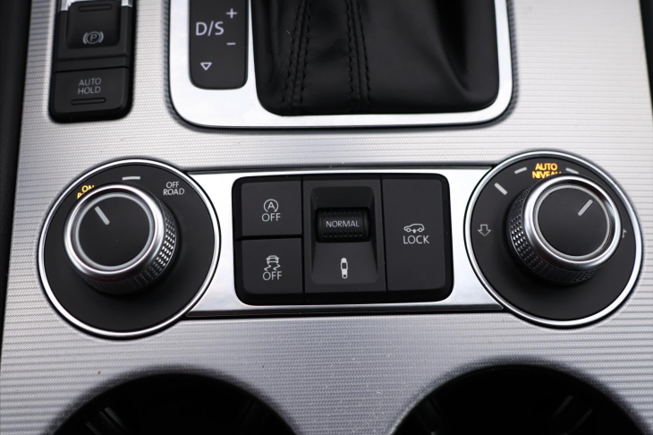 Volkswagen Touareg 3,0 TDI V6 193kW Exclusive CZ DPH