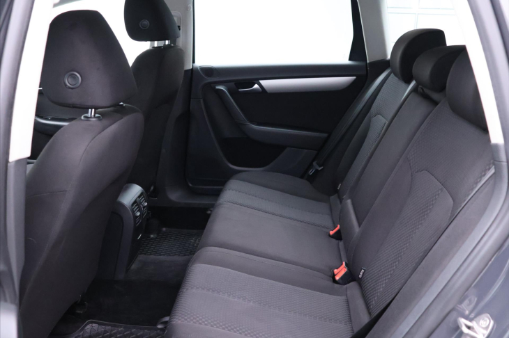 Volkswagen Passat 2,0 TDI 103kW Navi Serv.Kniha