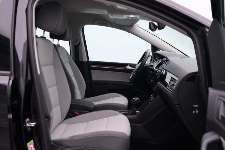 Volkswagen Touran 2.0 TDI 110kW DSG 7-Míst DPH