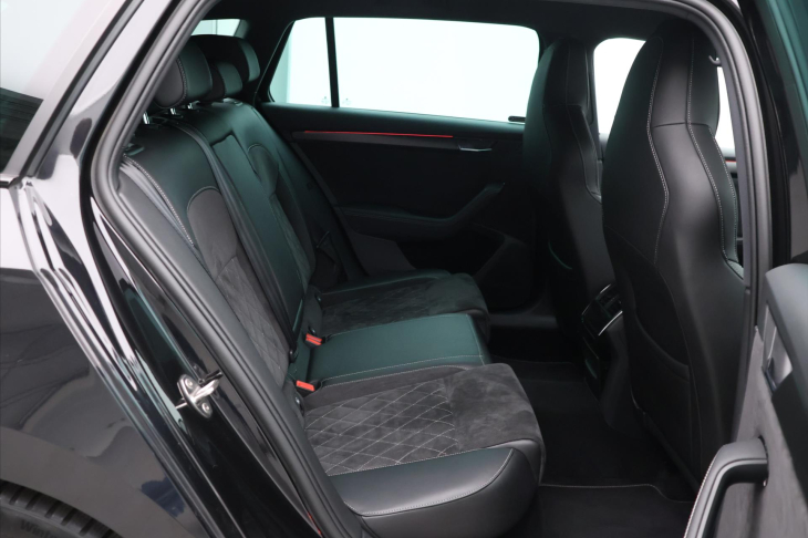 Škoda Superb 2,0 TDI DSG 4x4 Sportline DPH CZ