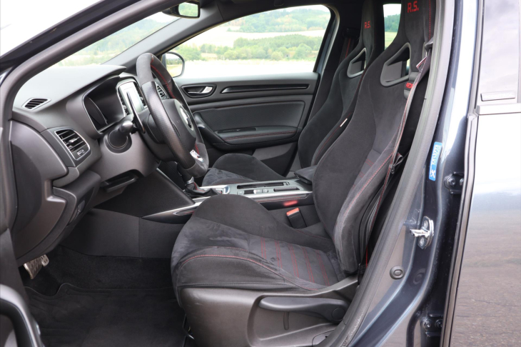 Renault Mégane 1,8 RS 300 Trophy Aut. CZ