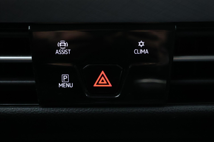 Volkswagen Golf 1,5 TSI 96kW Vrtual CZ LED