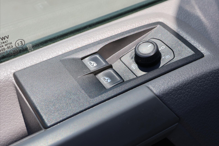 Volkswagen Crafter 2,0 TDI 130kW Hydr.čelo DPH