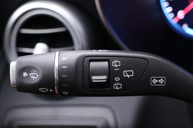 Mercedes-Benz GLC 2,0 300d 180kW 4Matic