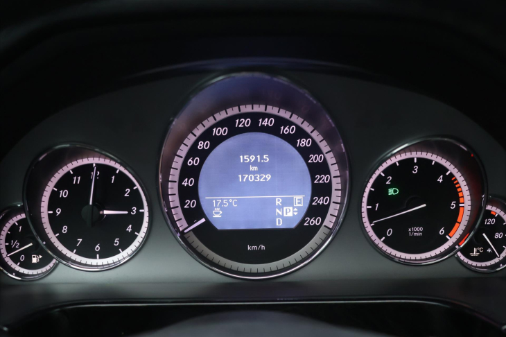 Mercedes-Benz Třídy E 3,0 350 CDI 4MATIC 195kW AT