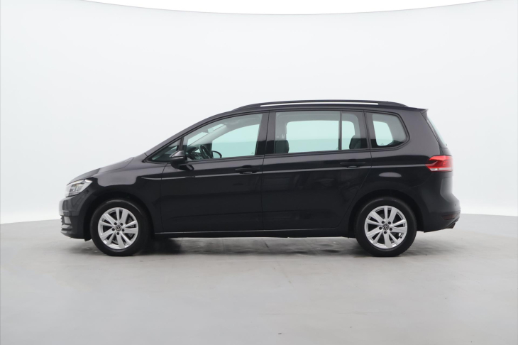 Volkswagen Touran 2.0 TDI 110kW DSG 7-Míst DPH