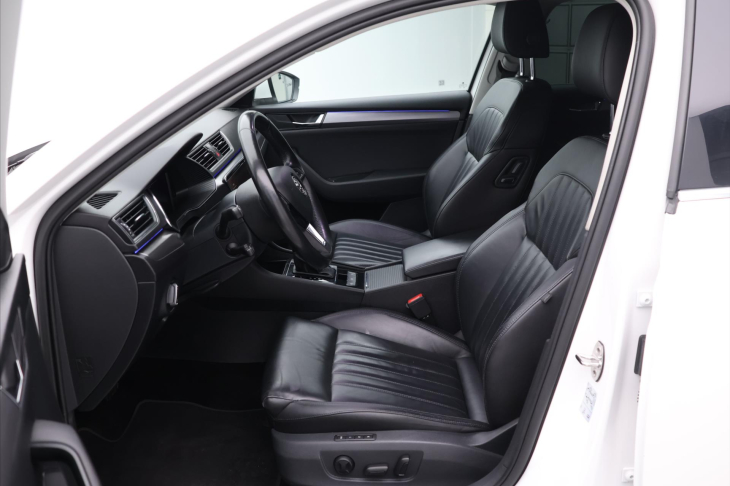 Škoda Superb 2,0 TDI DSG Style+  Navi ACC