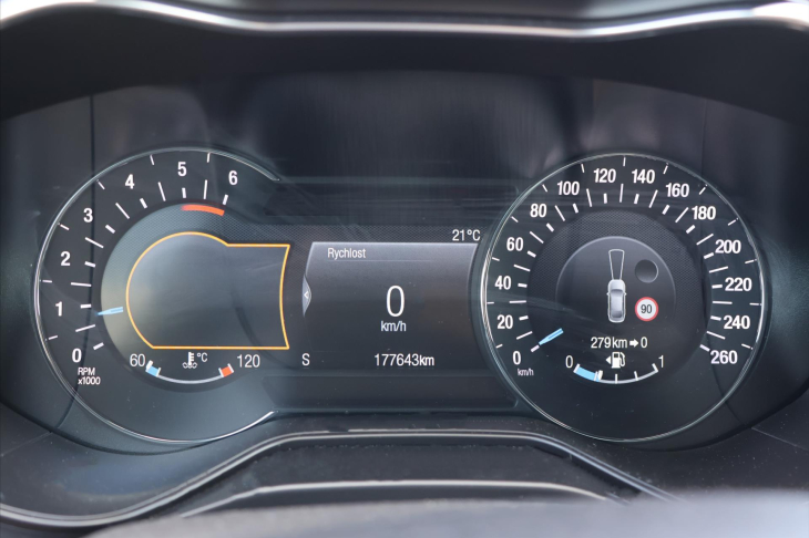 Ford Mondeo 2,0 TDCI 132kW ST LINE