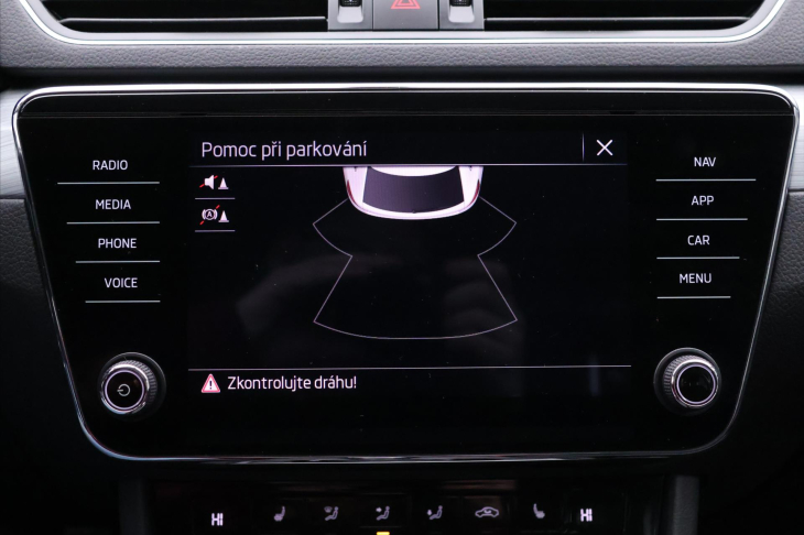 Škoda Superb 2,0 TDI 110kW DSG Navi DPH