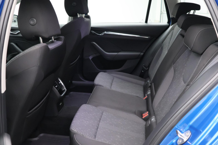 Škoda Octavia 1,5 TSI 110kW DSG CZ Style DPH