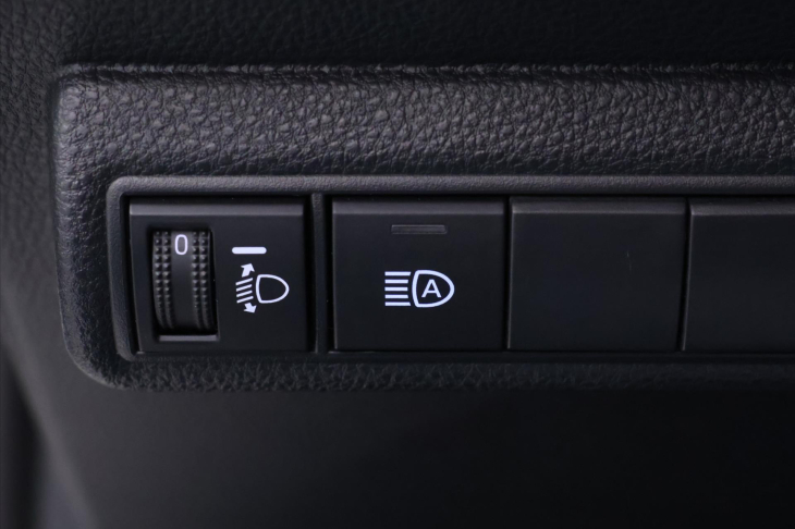 Toyota Corolla 1,5 VTi Aut. DPH CZ Comfort