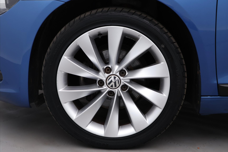 Volkswagen Scirocco 2,0 TDI 103kW Match Xenon Navi