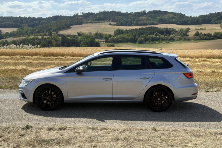 Seat Leon 2,0 TSI Cupra 221kW 4Drive DSG