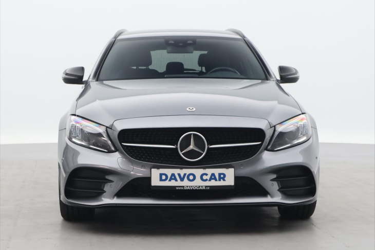 Mercedes-Benz Třídy C 2,0 300de 143kW AMG Night LED