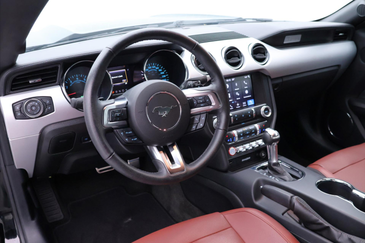 Ford Mustang 5,0 310 kW GT Automat 1. Maj