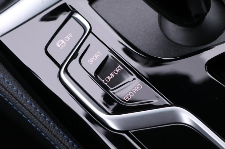 BMW Řada 5 2,0 520d 140kW AT Touring DPH