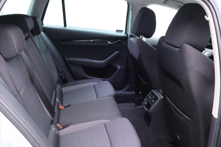 Škoda Octavia 2,0 TDI 85kW CZ DPH Ambition