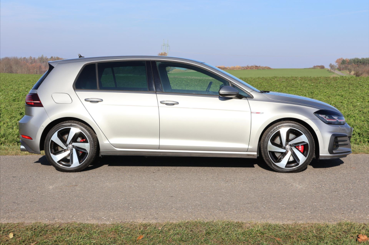 Volkswagen Golf 2,0 GTI 180kW DSG Performance