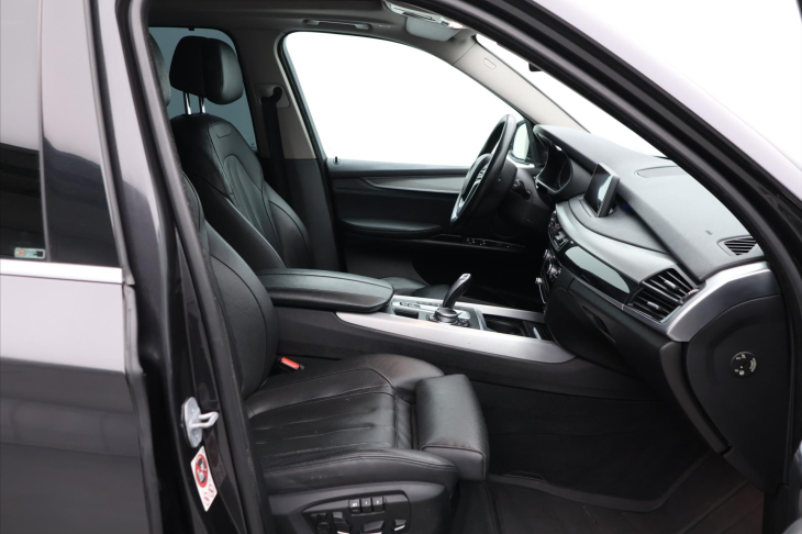 BMW X5 3,0 30d 190kW xDrive CZ