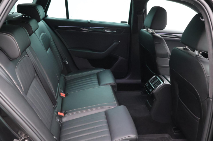 Škoda Superb 2,0 TDI 147 kW 4x4 L&K DSG DPH CZ
