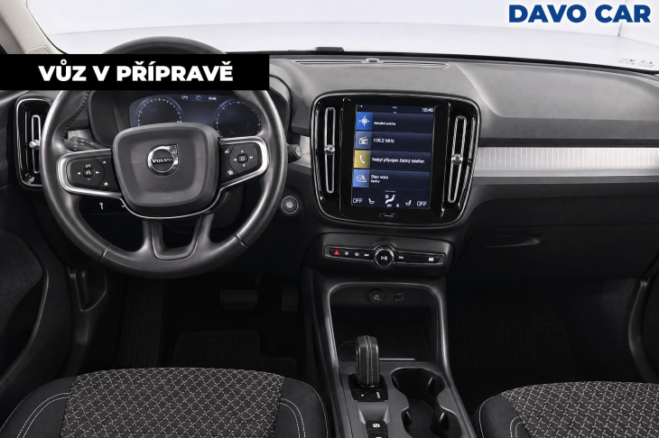 Volvo XC40 2.0 D3 110kW AWD Momentum PRO CZ