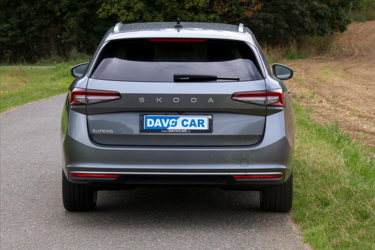 Škoda Superb 2,0 TDI DSG Laurin&Klement DPH