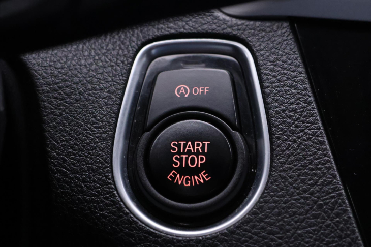 BMW Řada 1 1,5 118i 100kW Klimatizace