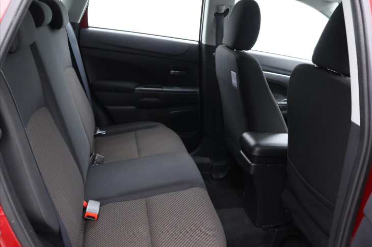 Mitsubishi ASX 2,0 Smart Mivec 110kW CVT CZ