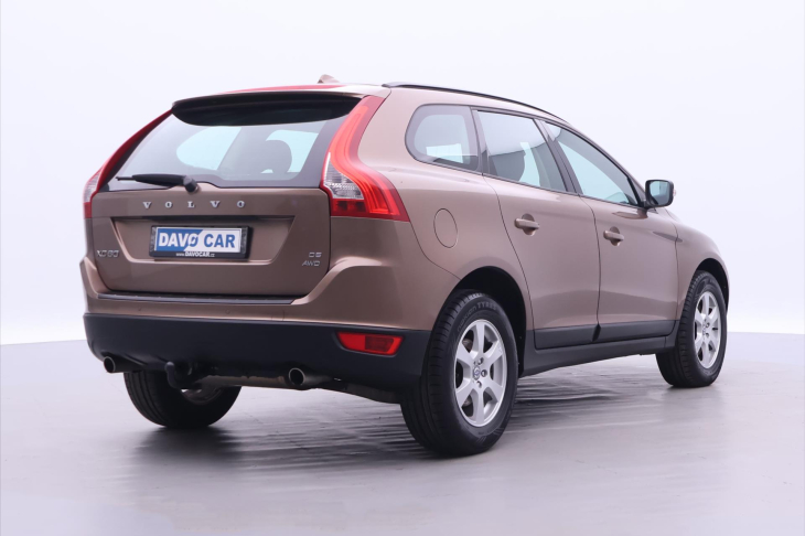 Volvo XC60 2,4 D5 151kW AWD Kinetic CZ