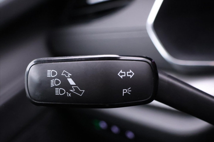 Škoda Octavia 2,0 TDI 85kW Ambition Combi CZ DPH