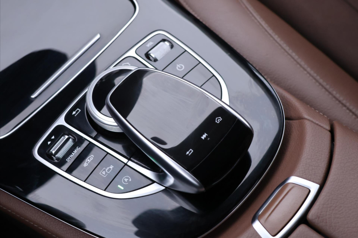 Mercedes-Benz Třídy E 2,0 4MATIC 135kW AT CZ