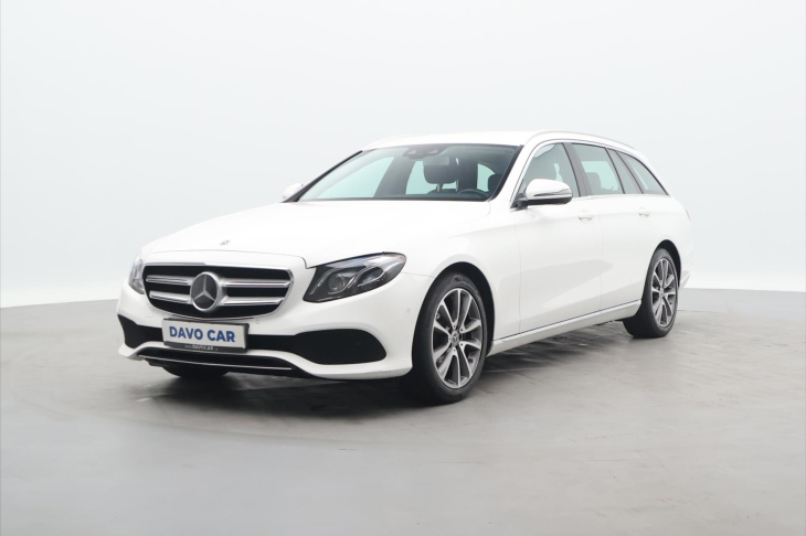 Mercedes-Benz Třídy E 2.0 220d 143kW 4Matic Aut.