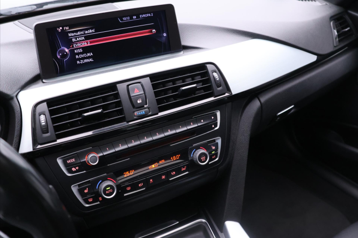 BMW Řada 3 3.0 330d xDrive 190kW Touring